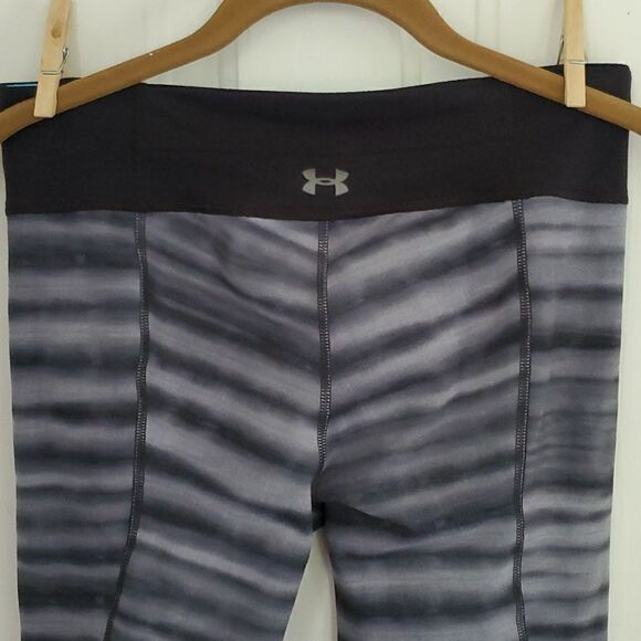Under Armour All Season Gear Cropped Leggings - Picture 6 of 7